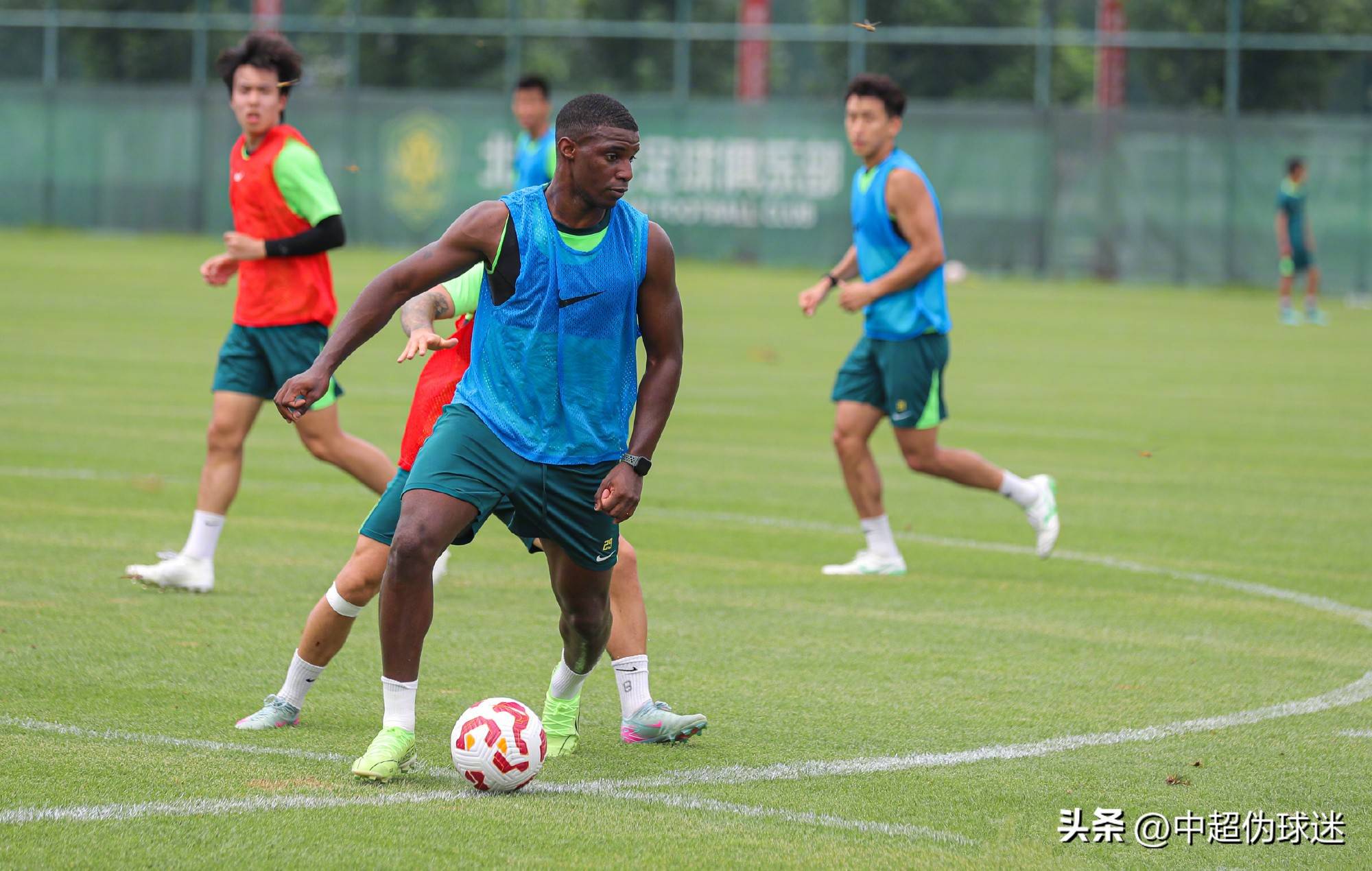 本届比赛不 本届比赛不